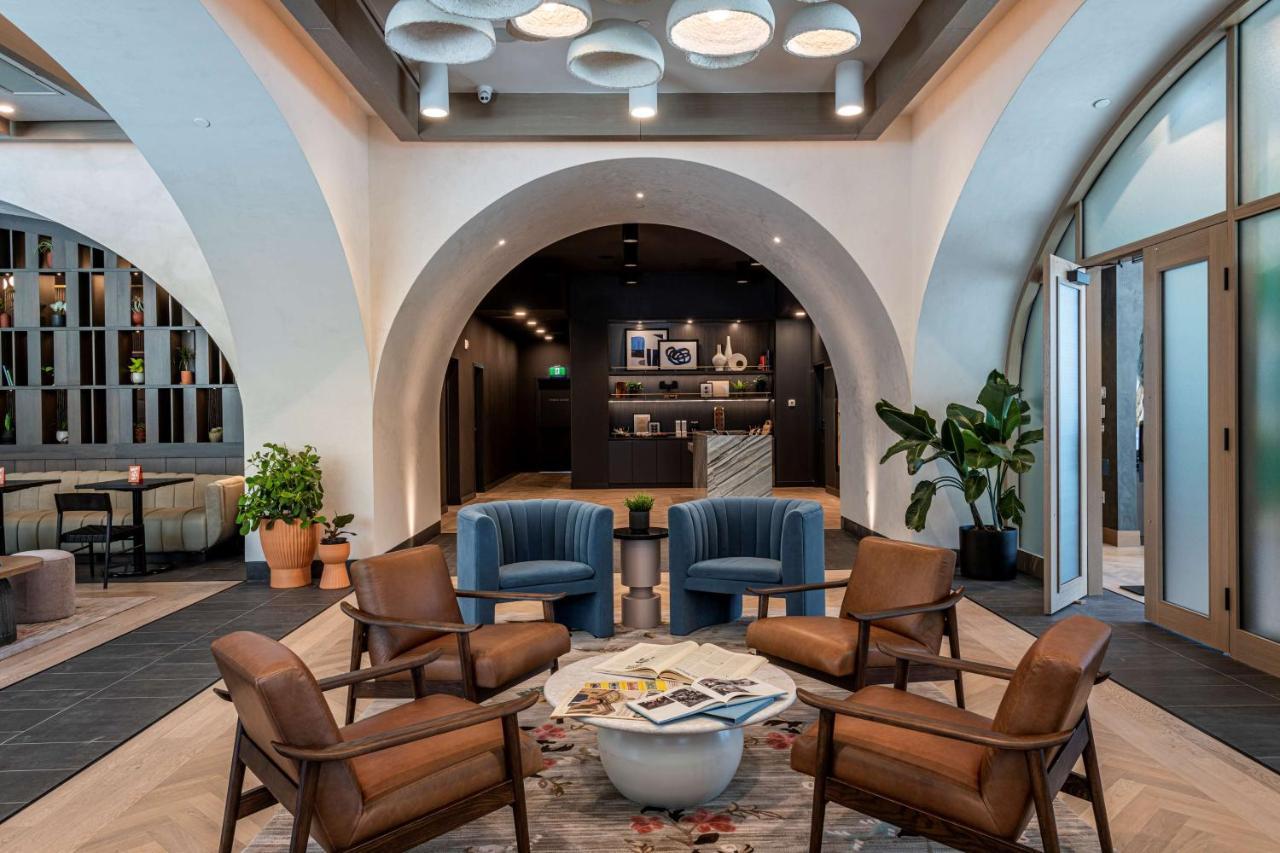 The Westley Downtown, Tapestry Collection By Hilton Calgary